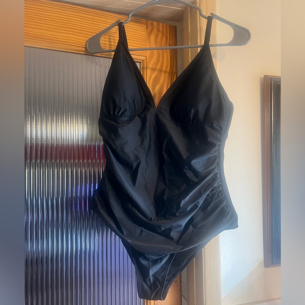 Black Cupshe one-piece swimsuit
